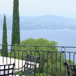 Vue de la terrasse de la Villa Belrose à Saint Tropez (83) - Vanessa Romano photographe et styliste culinaire (2)