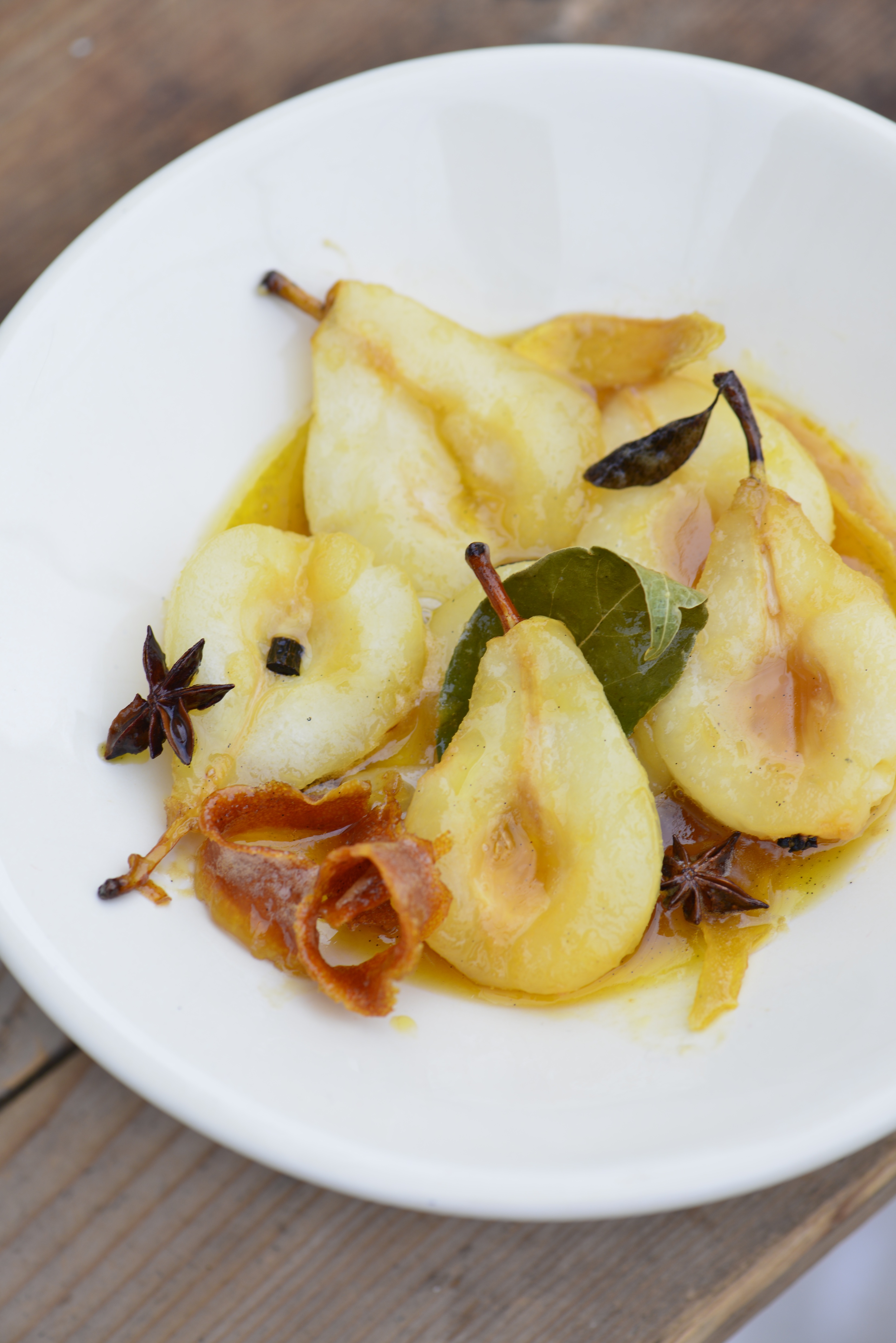recette photo et stylisme culinaire poires rôties aux épices