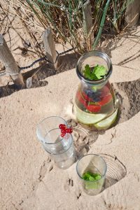 photographie culinaire infusion glacée de fruits rouge