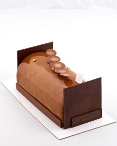 photo culinaire d'une bûche pralinée